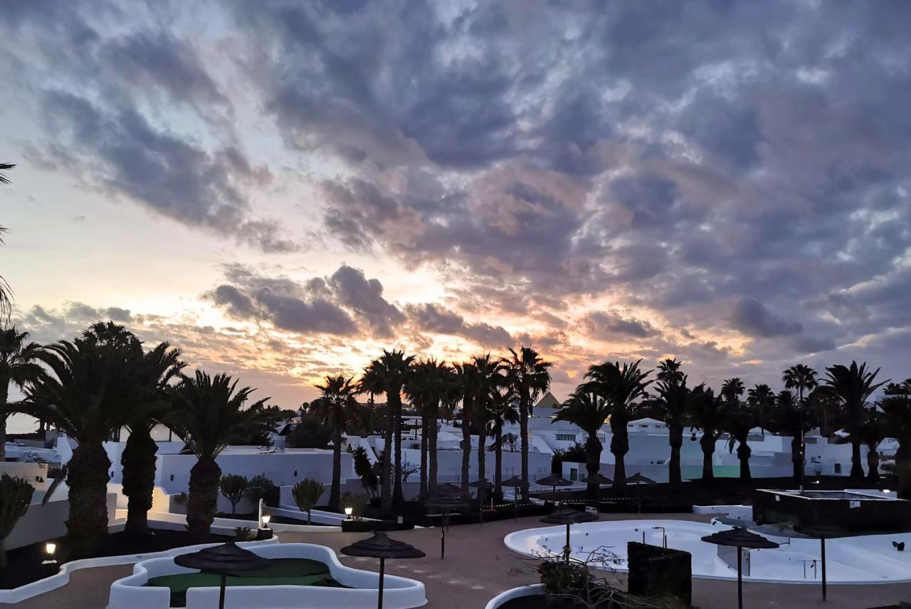 Calypso, Apartamento Completo Con Vistas Al Mar Y A La Piscina En Costa Teguise Exteriér fotografie